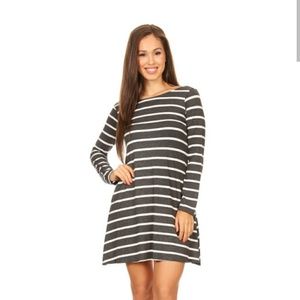 Charcoal /White Stripe Swing Dress w/Pockets. NWT